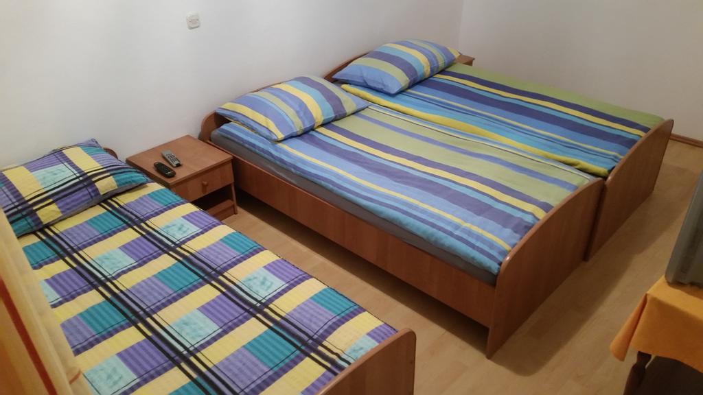 Gostilna Stara Posta Podkraj Exterior foto