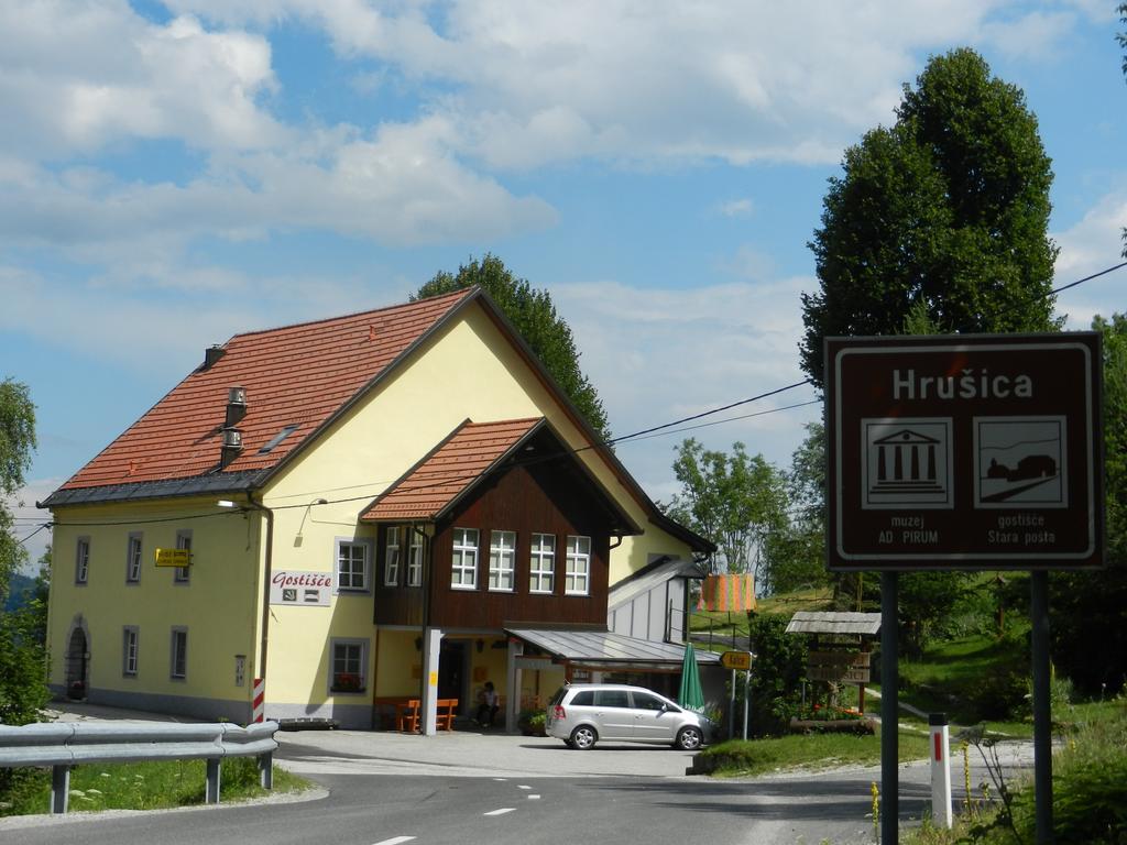 Gostilna Stara Posta Podkraj Exterior foto
