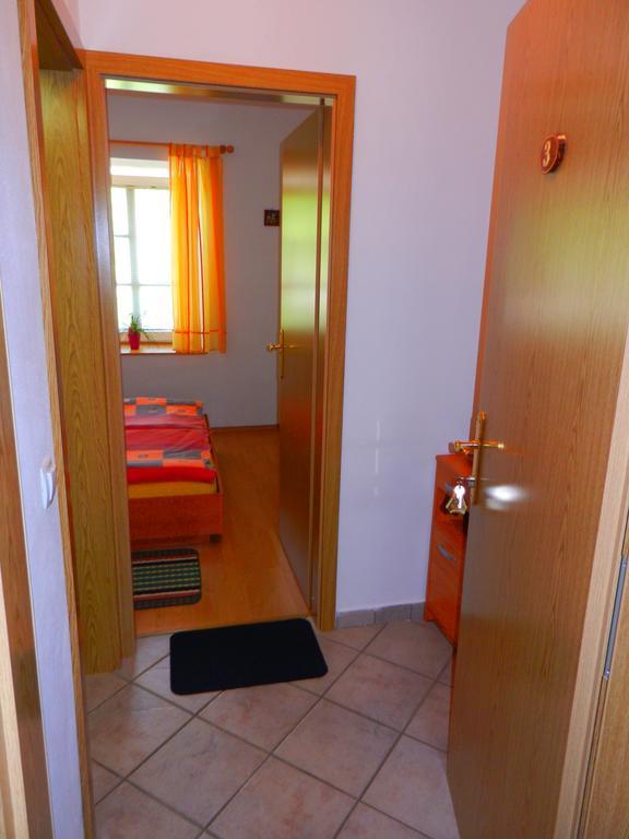 Gostilna Stara Posta Podkraj Exterior foto