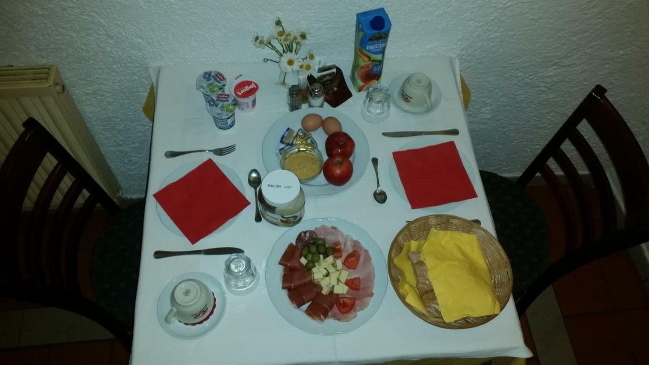 Gostilna Stara Posta Podkraj Exterior foto